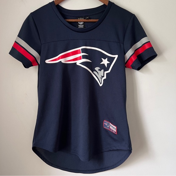 Patriots Top Hi Lo Short Sleeve Football Womens Size Small - Picture 1 of 8